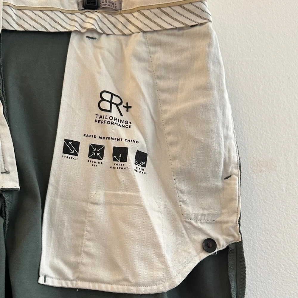 Banana Republic Men's Khakis in Forest Green - Preloved
